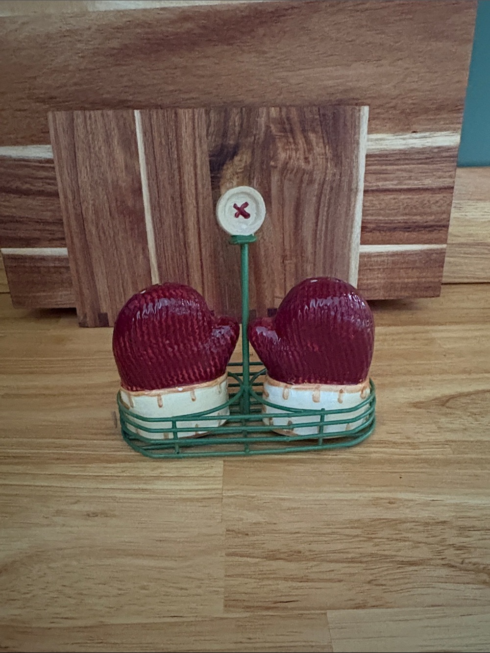 Decorative Mittens Salt & Pepper Shakers